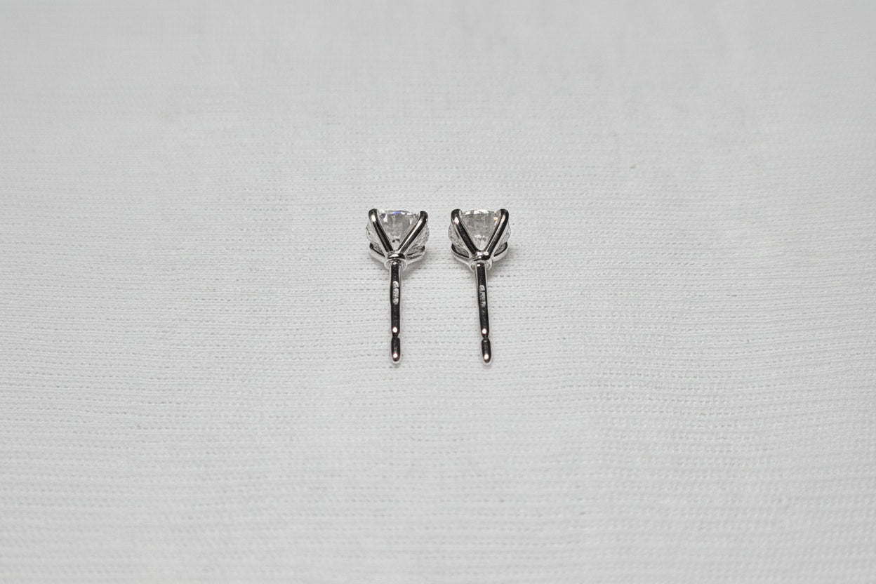 Diamond Stud Earrings – D Colour, IF Clarity, IGI Certified